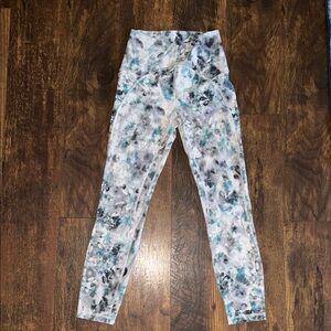 Lululemon Athletica Blue and Gray Patterned Leggings